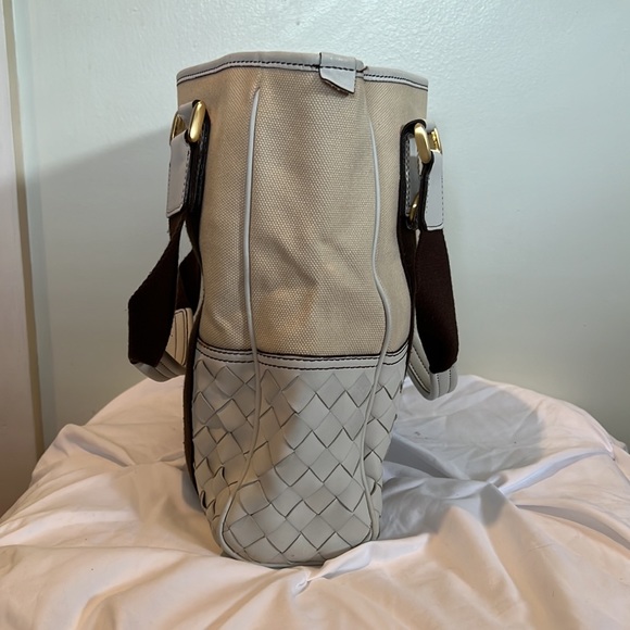 Sazaby Japan tote in cream brown accent straps with gold hardware - Picture 9 of 9